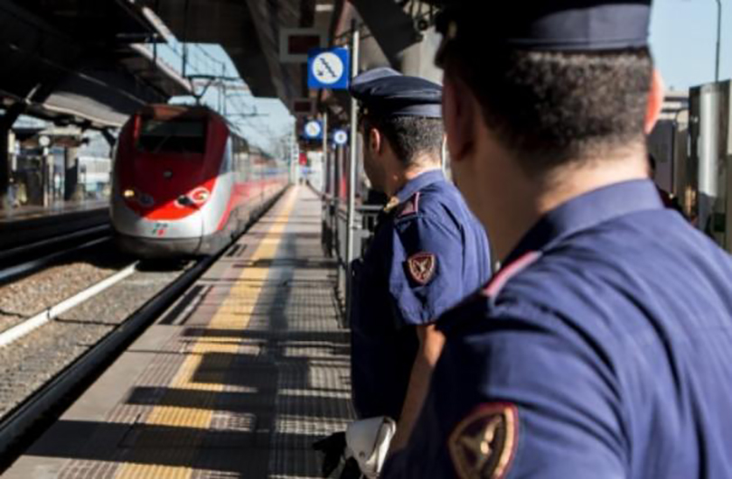 Colta da infarto viene salvata dalla polizia ferroviaria. È successo alla stazione di Foggia. La donna di 65 anni della provincia era in attesa di partire.