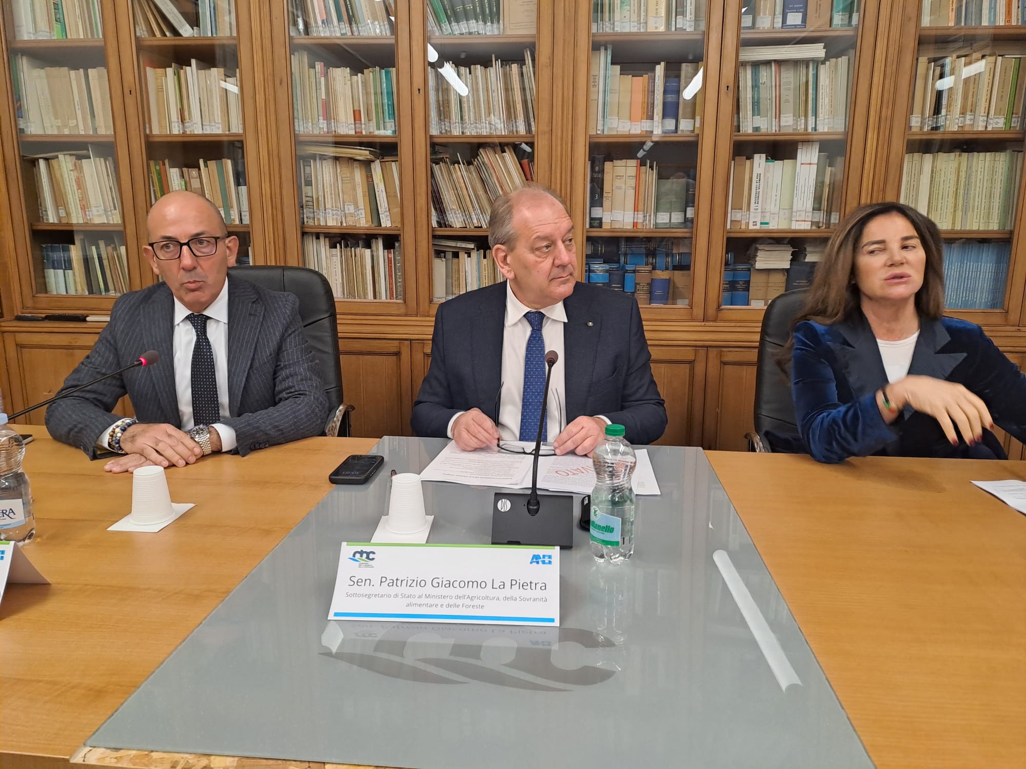 Il grido d’allarme degli agricoltori: “Troppi furti, caro prezzi e futuro incerto”. Ma c’è chi non vuole arrendersi