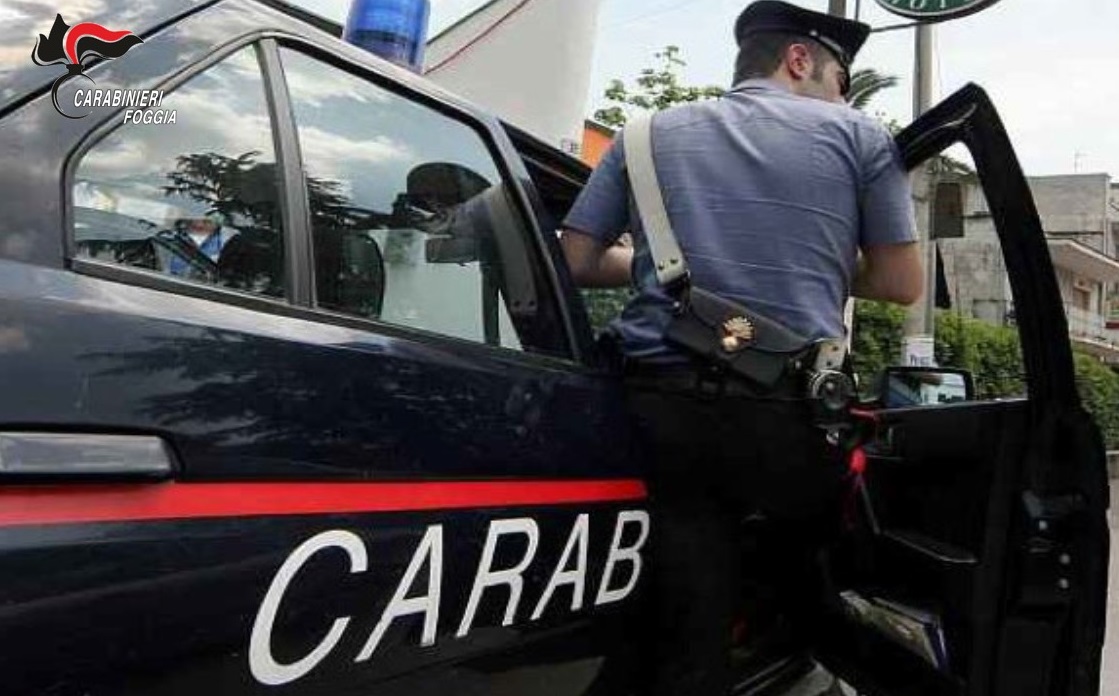 Tentarono un furto il giorno di Natale con le persone a tavola, minacciandole con un coltello. Dopo quasi un anno i carabinieri identificano uno dei malfattori.
