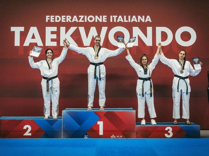 Maristella Smiraglia si laurea campionessa italiana di Taekwondo 2021.