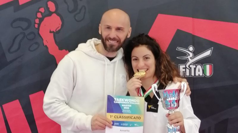 Taekwondo, campionati italiani master: la foggiana Annarita De Padova si laurea campionessa italiana