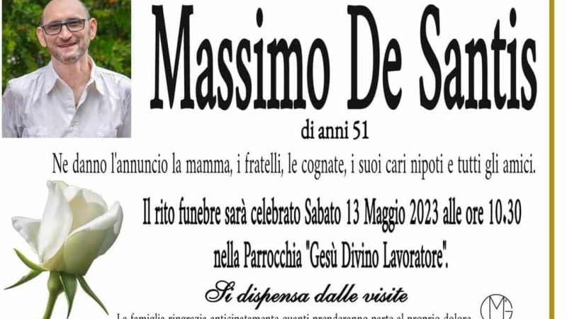 Commozione e dolore ai funerali di Massimo De Santis. Intanto, la moglie dell’assassino racconta agli inquirenti che…