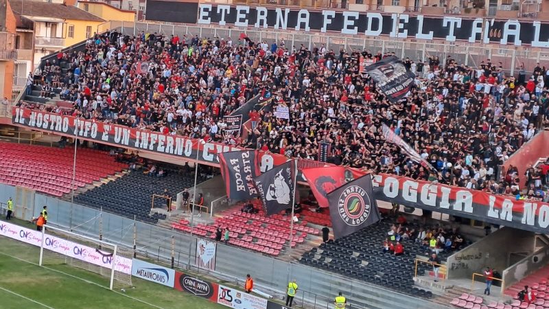 Contro il Team Altamura si riaccendo il “fuoco” rossonero, anche in memoria dei quattro giovani tifosi scomparsi
