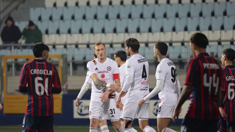 Il Foggia non eccede con il Taranto baby (0-3). Ora testa al Potenza
