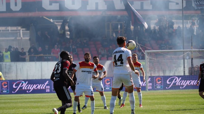 Foggia 1-0 Messina. Rossoneri salvi, siciliani in serie D. Perina para un rigore